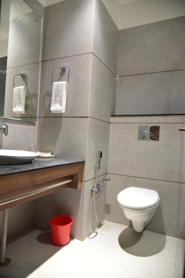 Hotel Crystal Grand Haldwāni Kültér fotó