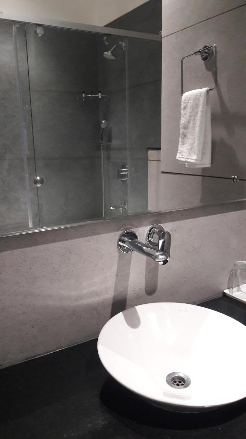 Hotel Crystal Grand Haldwāni Kültér fotó